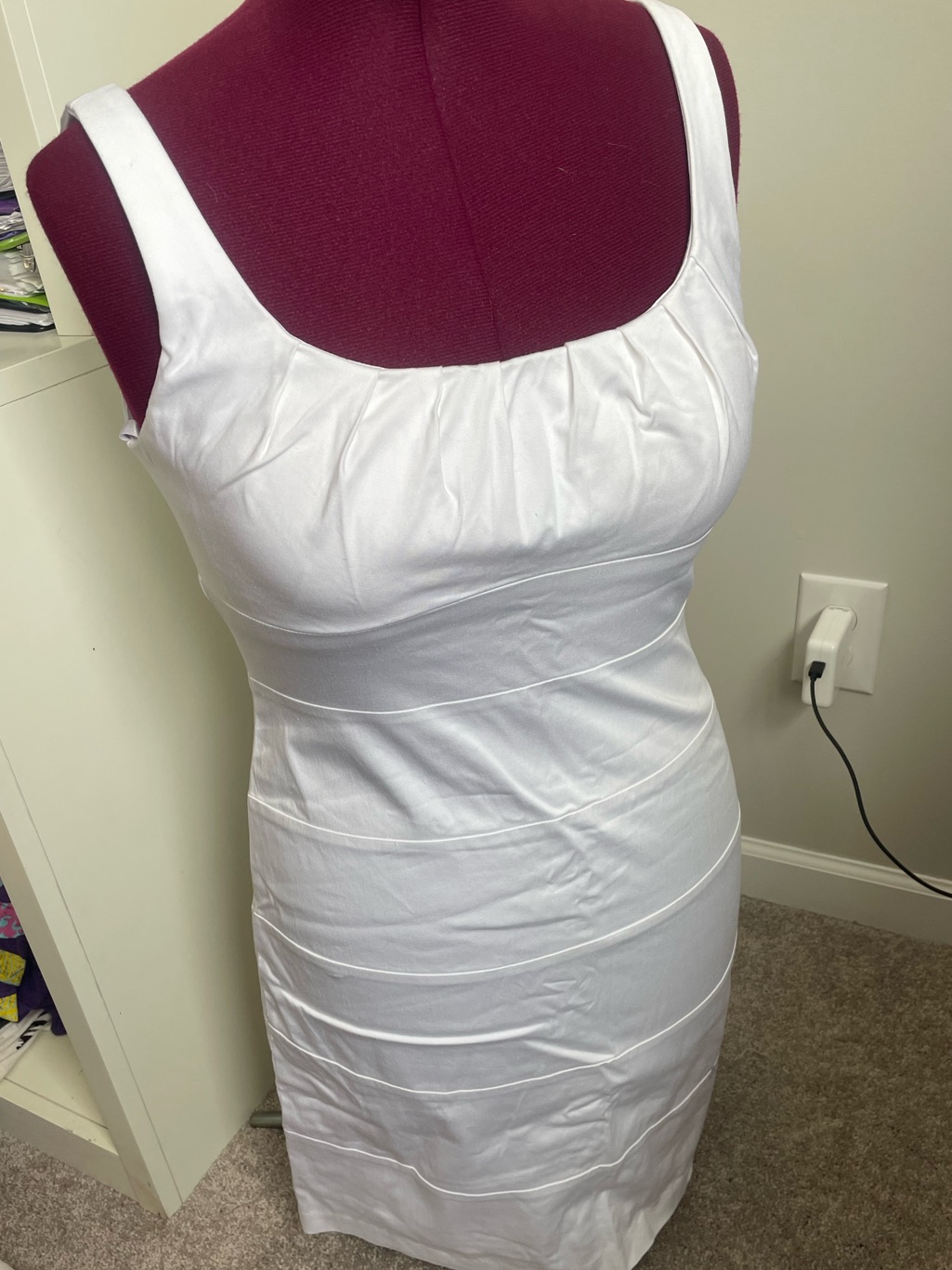 Bisou Bisou White Dress With Fuchsia Accent